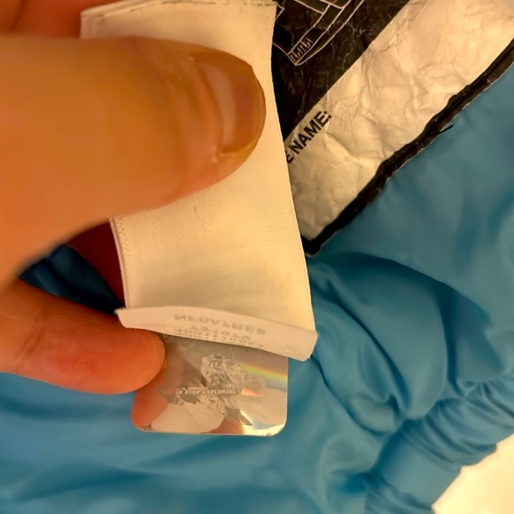 Like New The North Face Unisex Toddler Snow Jacket (size 5T) - Picture 10 of 12